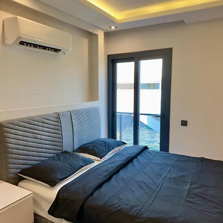 Luxury With Private Pool Villa *