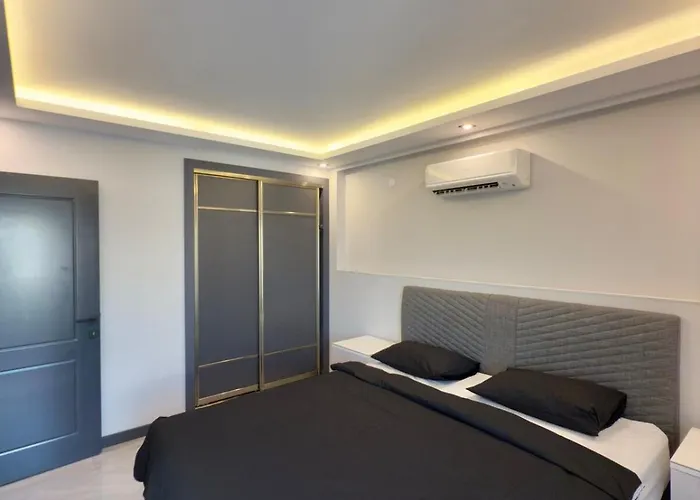 فيلة Luxury With Private Pool كوشاداسيه